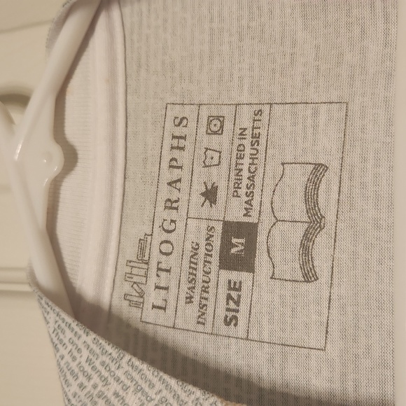 Litographs Peter Pan And Tinkerbell Tshirt Size Medium - Picture 3 of 8